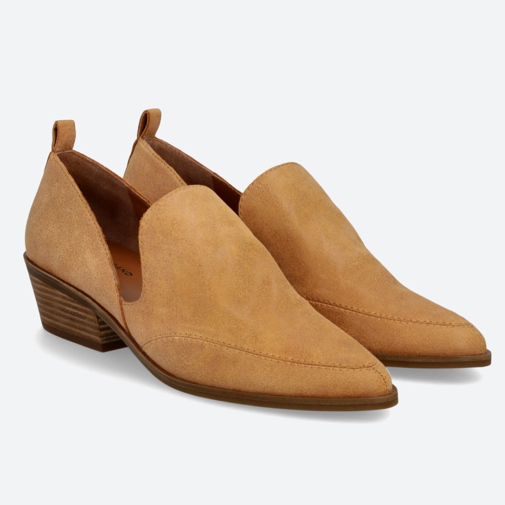 Mahzan Leather Heel Loafer
